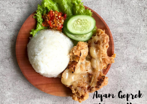 Bagaimana Membuat Ayam Geprek Mozarela Anti Gagal