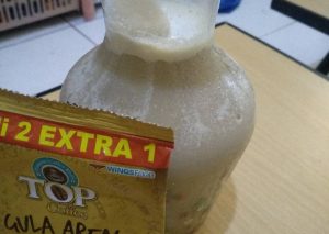 Bagaimana Membuat Es kopi susu sapi murni ala Jepang recook # Laylla Gama yang Lezat