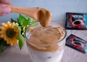 Bagaimana Menyiapkan Dalgona Coffee Nescafe, Enak