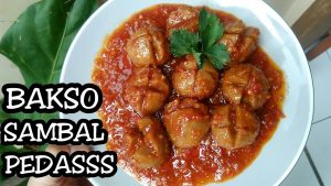 Cara Gampang Membuat Bakso Masak Pedas yang Menggugah Selera