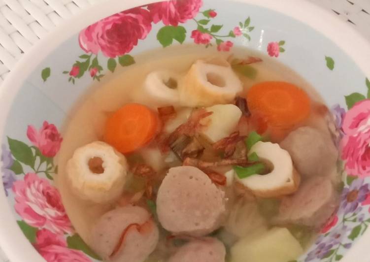 Cara Gampang Menyiapkan Sup Chiceaso (Chikuwa, ceker ayam dan bakso), Menggugah Selera