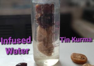 Bagaimana Membuat Infused Water Kurma dan Buah Tin Kering yang Bikin Ngiler