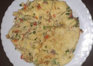 Langkah Mudah untuk Membuat Nasi telor gulung, Bisa Manjain Lidah