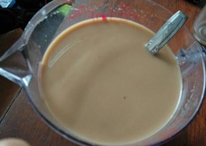 Langkah Mudah untuk Membuat Thai Tea (Teh Susu) yang Lezat Sekali
