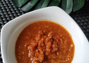 Resep Sambel Tomat Terasi ala Warung Pecel Lele Anti Gagal