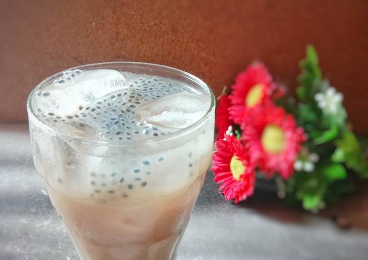 Resep Thai tea selasih, Enak Banget Resep Thai tea selasih, Enak Banget