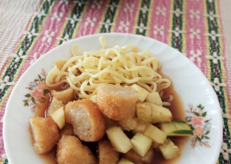 Bagaimana Menyiapkan 8. Pempek kapal selam tenggiri, Lezat Sekali