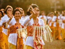 Kunci Jawaban Tema 8 Kelas 5 SD Halaman 73 Subtema 2 Pembelajaran 3: Desa Unik Di Bali